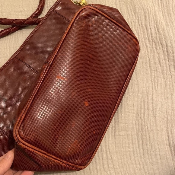 BOTTEGA Veneta leather vintage burgundy shoulder/ crossbody bag . - Picture 5 of 17